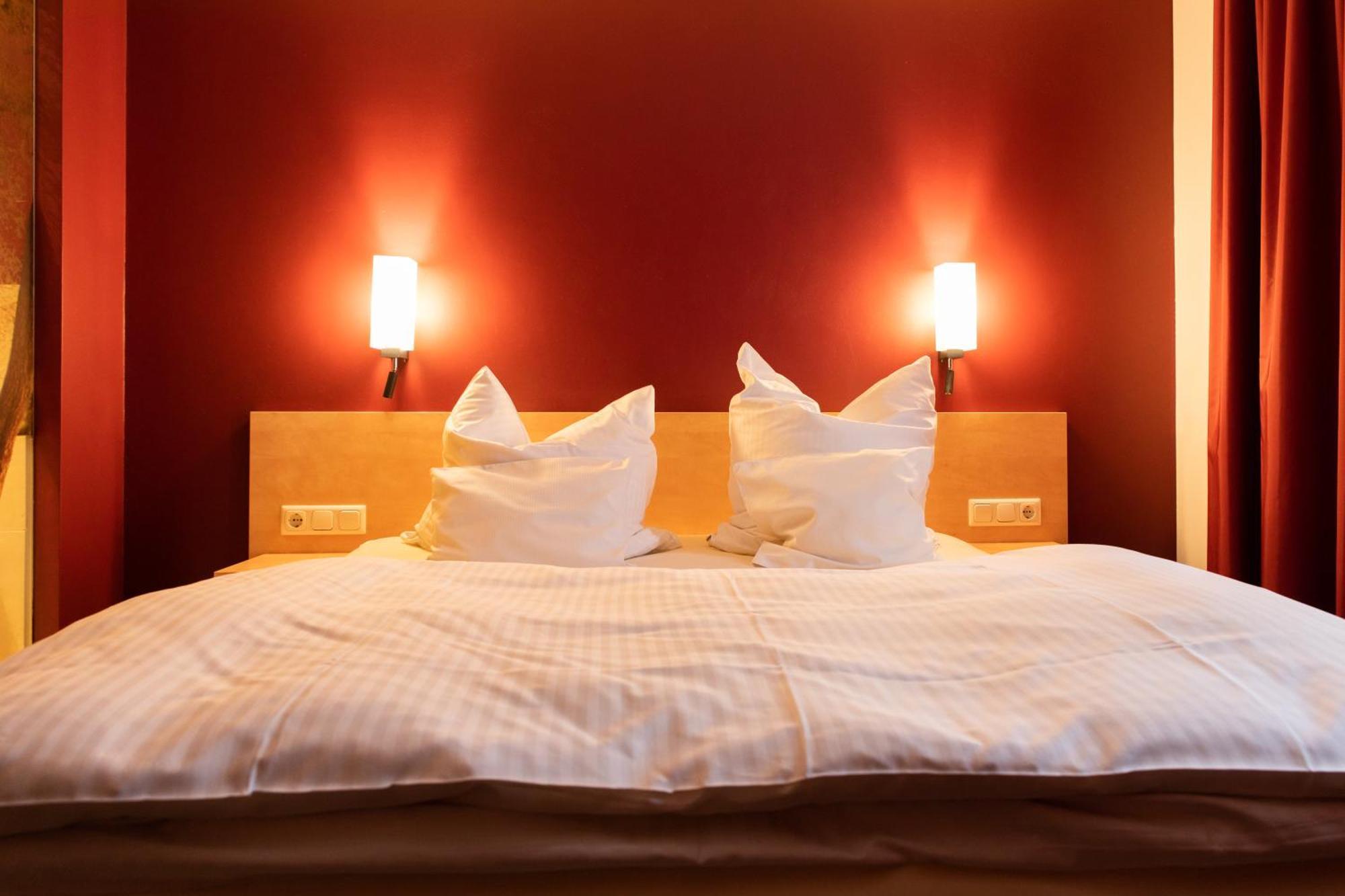 Mein Schlosshotel ฮอยเซนชตามม์ ภายนอก รูปภาพ