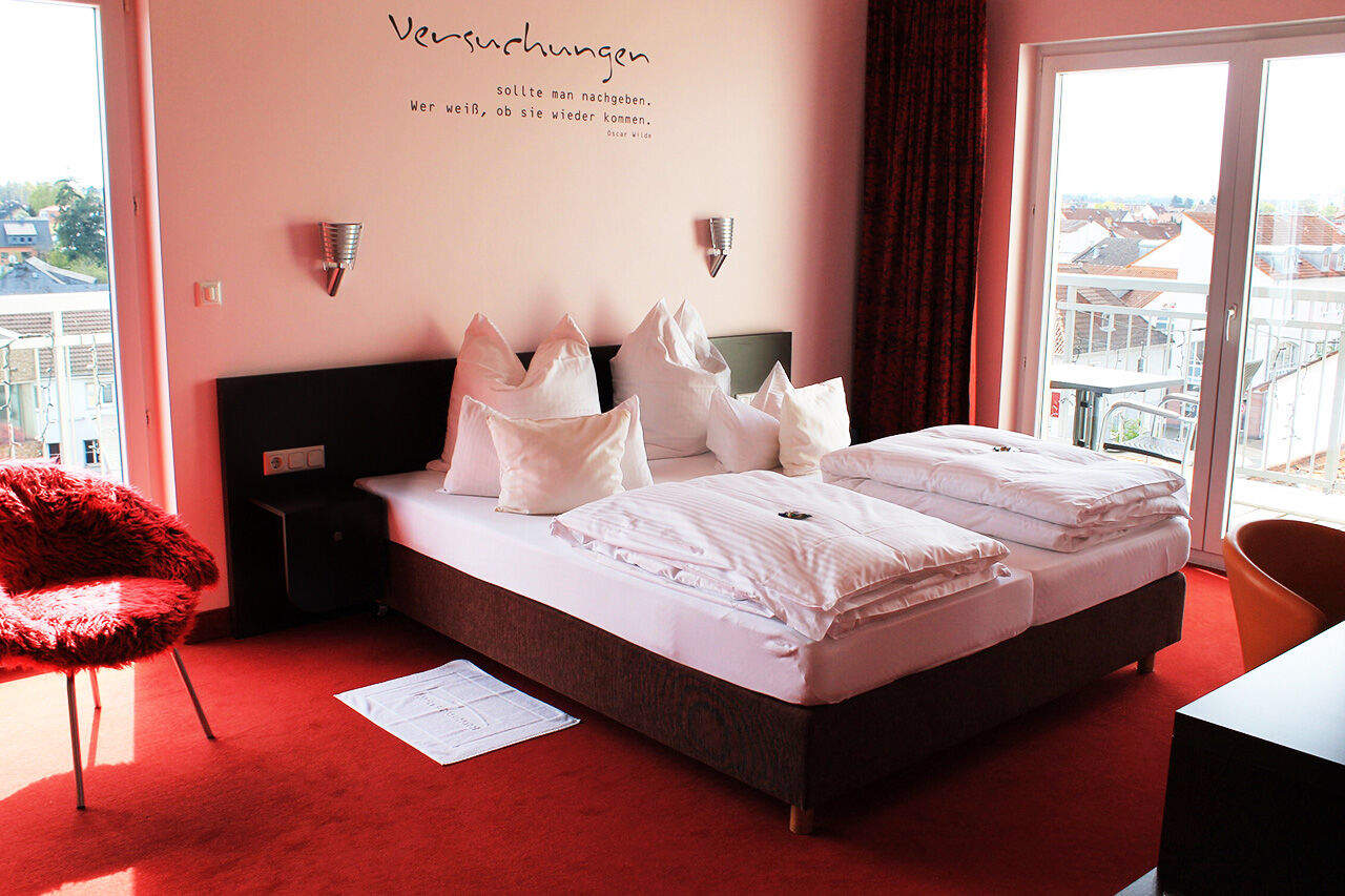 Mein Schlosshotel ฮอยเซนชตามม์ ภายนอก รูปภาพ
